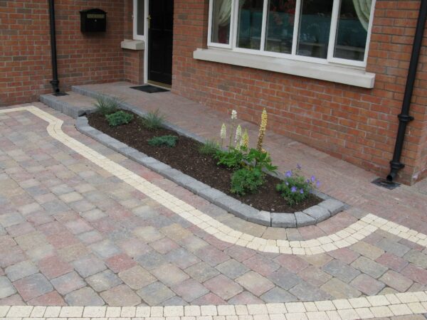 Kerbstone - Image 17