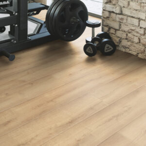 LIVING PLANK OAK ELEGANTE LAMINATE FLOORING AC4