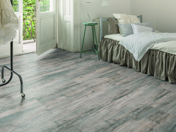 LIFESTYLE PLANK OAK CHAPELLE LAMINATE FLOORING AC4