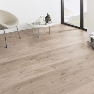 LIVING PLANK OAK MADERA LAMINATE FLOORING AC4