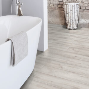 LIVING PLANK OAK VIENTO LAMINATE FLOORING AC4