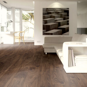 MAMMUT LONG PLANK EVEREST OAK LAMINATE FLOORING AC5