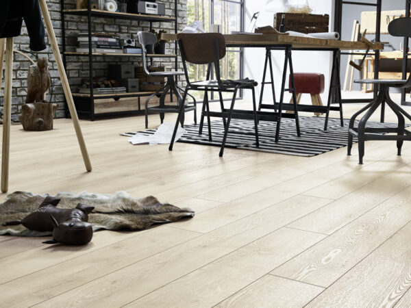MAMMUT LONG PLANK MOUNTAIN OAK BEIGE LAMINATE FLOORING AC5