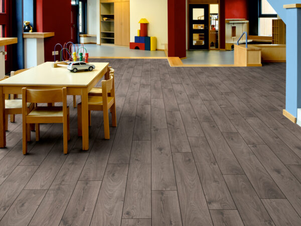 ROBUSTO PLANK ATLAS OAK ANTHRACITE LAMINATE FLOORING AC5