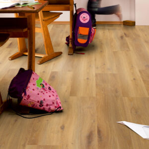 DYNAMIC PLUS PLANK CARLTON OAK LAMINATE FLOORING AC4
