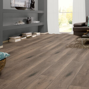 DYNAMIC PLUS PLANK DERBY OAK LAMINATE FLOORING AC4