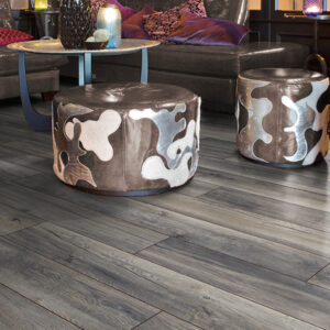 DYNAMIC PLANK BRUNSWICK OAK LAMINATE FLOORING AC4