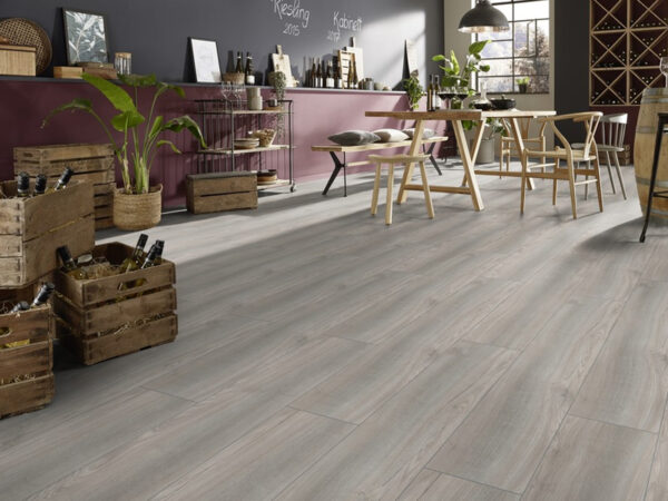 DYNAMIC PLUS PLANK PORT OAK GREY LAMINATE FLOORING AC4