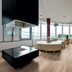 DYNAMIC PLUS PLANK WELLS OAK LAMINATE FLOORING AC4