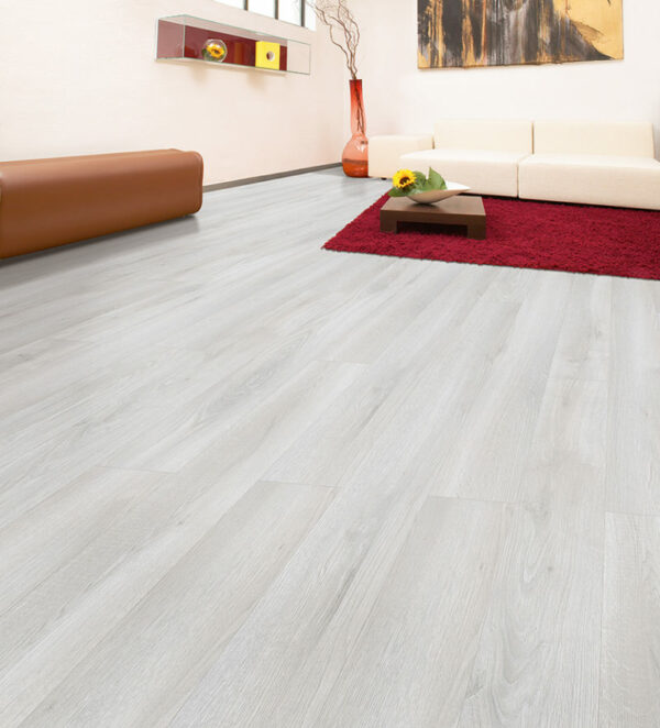LIFESTYLE PLANK OAK MAISON LAMINATE FLOORING AC4