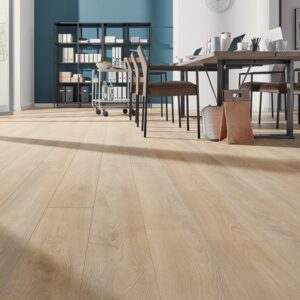 MAMMUT PLUS WIDE LONG PLANK MACRO OAK BEIGE LAMINATE FLOORING AC5