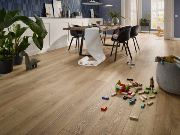 MAMMUT LONG PLANK MOUNTAIN OAK NATURE LAMINATE FLOORING AC5