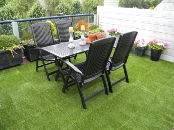ARTIFICIAL GRASS TILES - Image 2