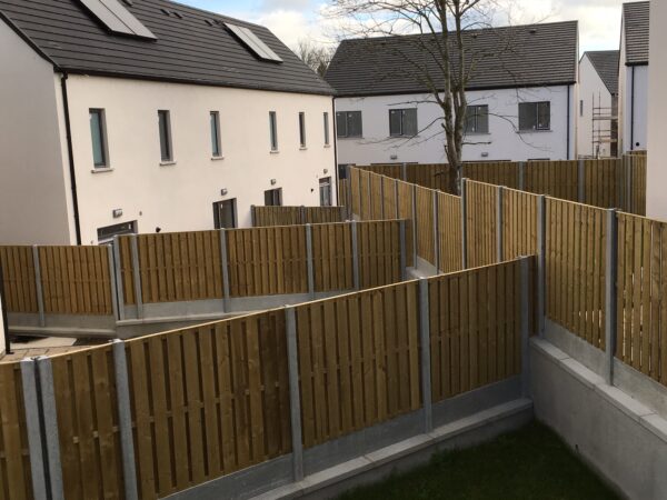 HIT & MISS TIMBER FENCE PANELS - Image 2