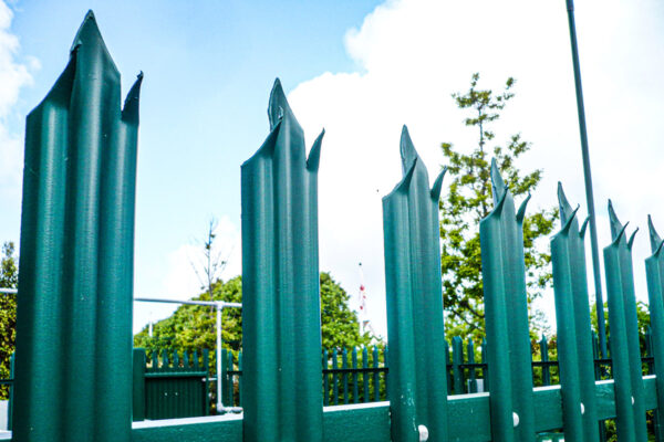 PALISADE FENCING - Image 4