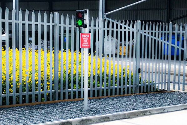 PALISADE FENCING - Image 6