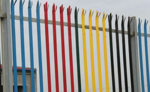 PALISADE FENCING - Image 10