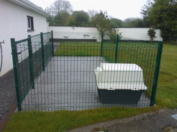 V-MESH FENCING PANELS & GATES - Image 4