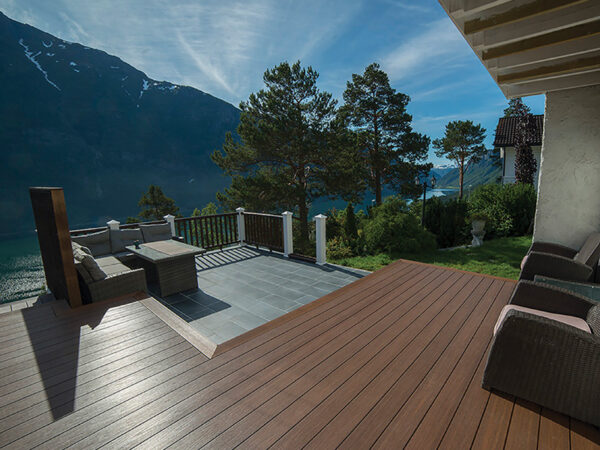 Ultrashield Naturale Composite Decking - Image 2