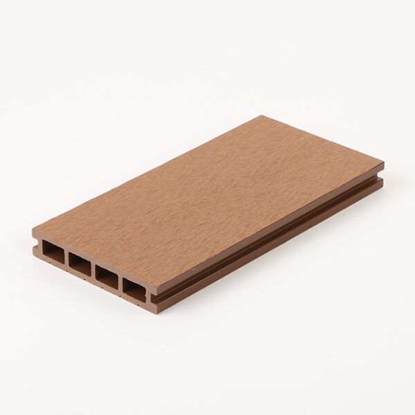 Portland Montana Composite Decking - Image 16