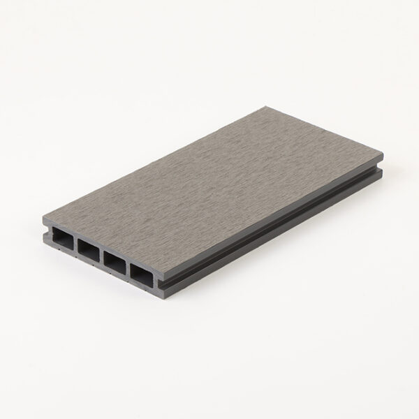 Portland Montana Composite Decking - Image 8