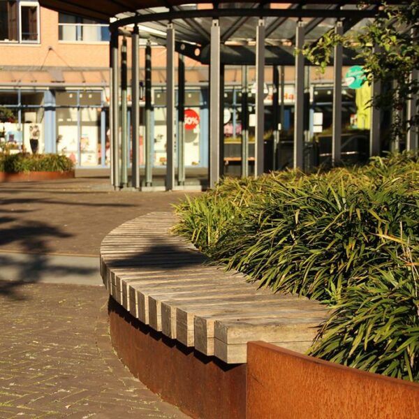 Retaining Walls Hardwood Seat - Image 2
