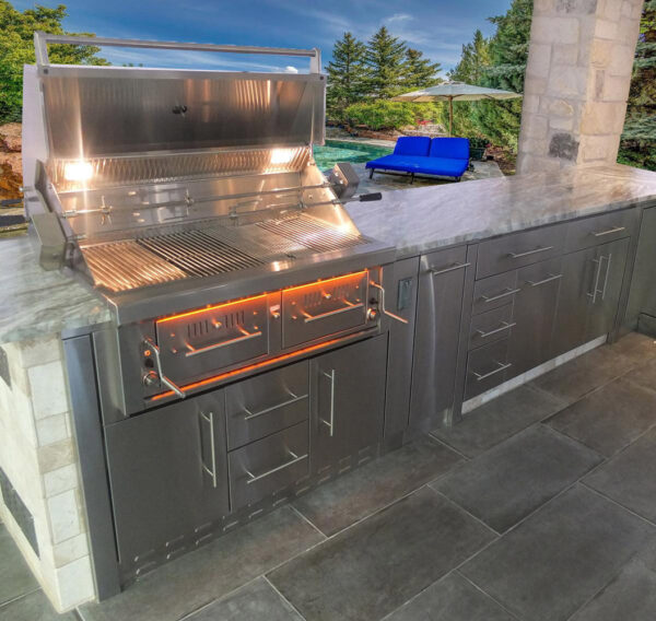 Sunstone 42″ Charcoal & Wood Hybrid Dual Zone Grill - Image 4