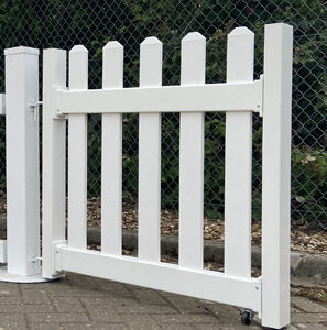 Hook & Base Picket Gate