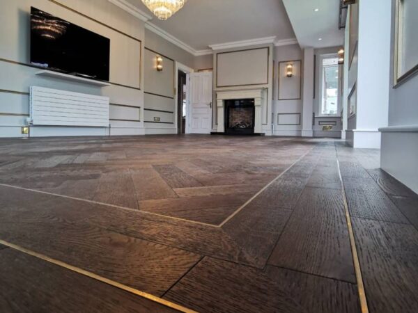 Herringbone Albury Oak Matt Lacquered Engineered Flooring - Image 2