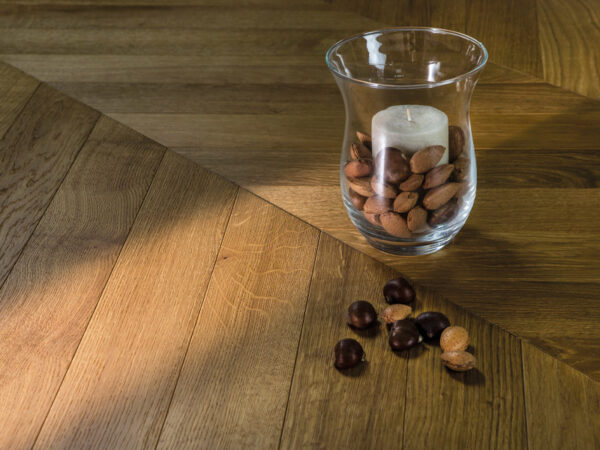 Chevron Panel Queenstown Oak Matt Lacquered Engineered Flooring - Image 2