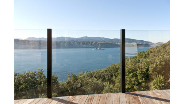 MHG Edge Clearview Bolt Down Includes 10mm Glass