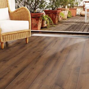 LIVING PLANK OAK DORADO LAMINATE FLOORING AC4