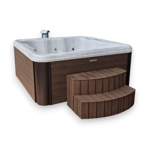 Acrylic square hot tub with external heater - Image 2
