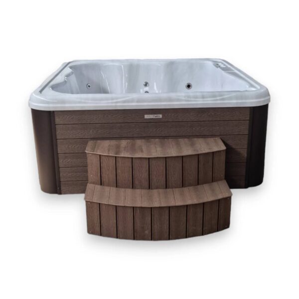 Acrylic square hot tub with external heater - Image 4
