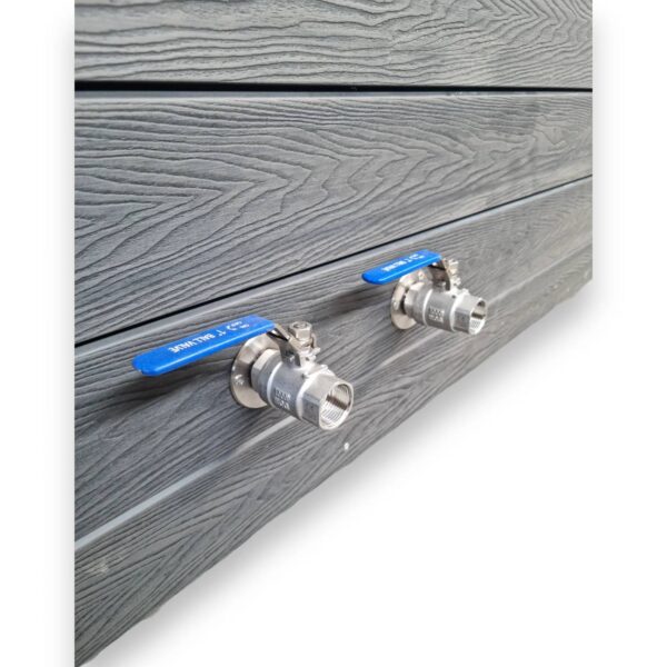 Acrylic square hot tub with external heater - Image 17
