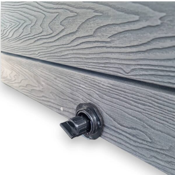 Acrylic square hot tub with external heater - Image 18