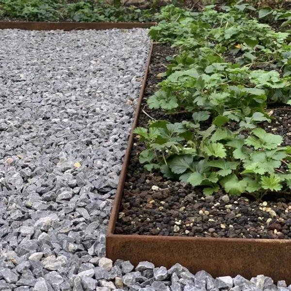 Corten Steel Outside Corner Set Top Edge (300 x 300 x 100 x 2mm) - Image 2