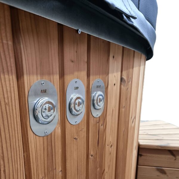 Fibreglass Ofuro Oval Hot Tub - Image 17
