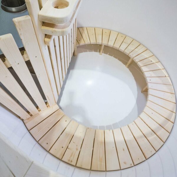 Round polypropylene hot tub - Image 17